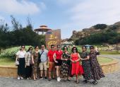 Du khách thăm công ty du lịch Rồng Việt Nam (6)